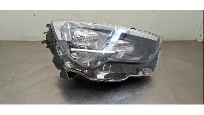Phare droit Opel Combo