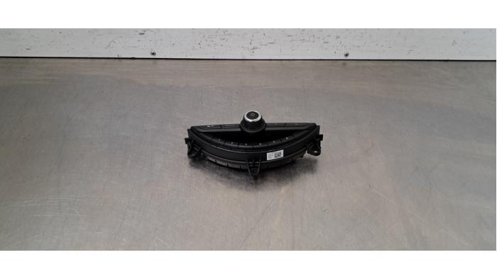 Panneau commande radio Mini Clubman