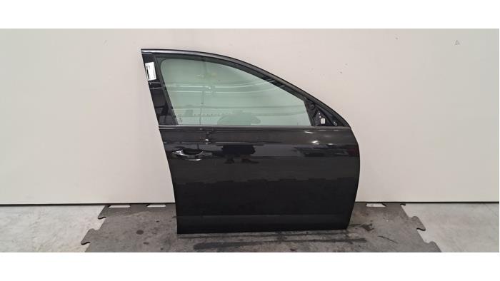 Portière 4portes avant droite Skoda Octavia