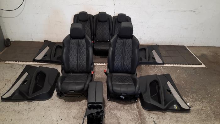 Kit revêtement (complet) Peugeot 5008