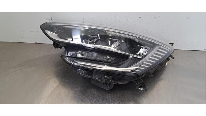 Phare gauche Renault Megane