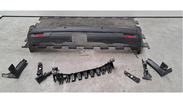 Pare-chocs arrière Ford Transit Courier