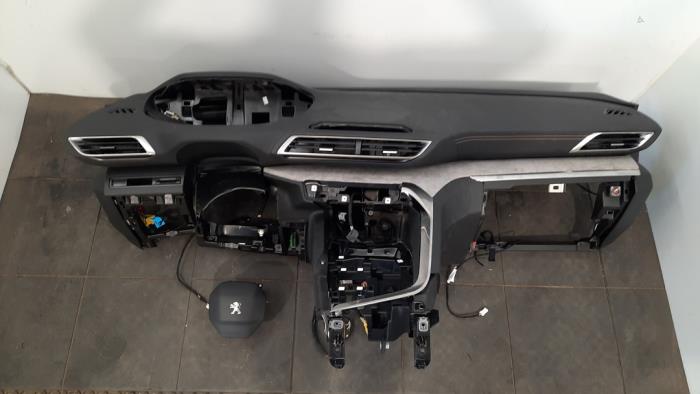 Kit airbag + tableau de bord Peugeot 5008