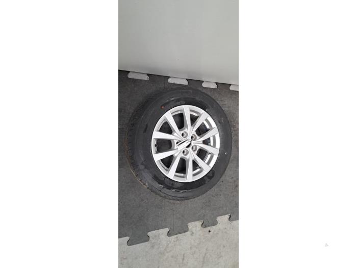 Jante + pneumatique Ford Transit Courier