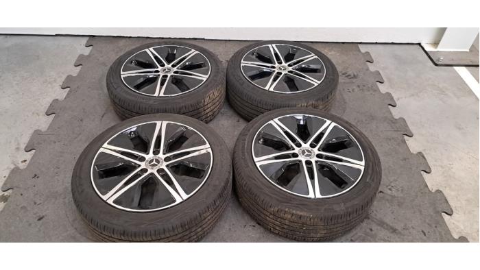 Kit jantes + pneumatiques Mercedes A-Klasse