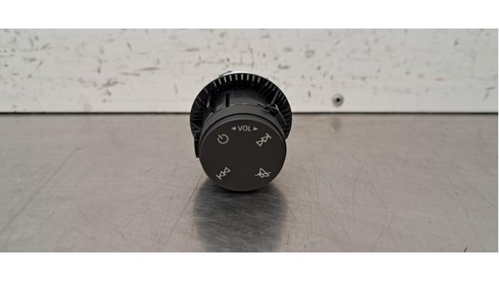 Panneau commande radio Audi Q4