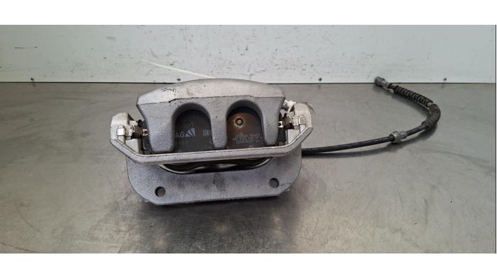 Etrier de frein (pince) avant droit Audi Q4