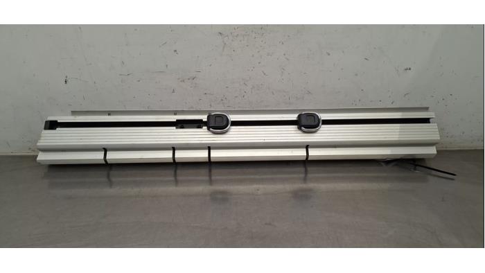 Rail avion BMW X6