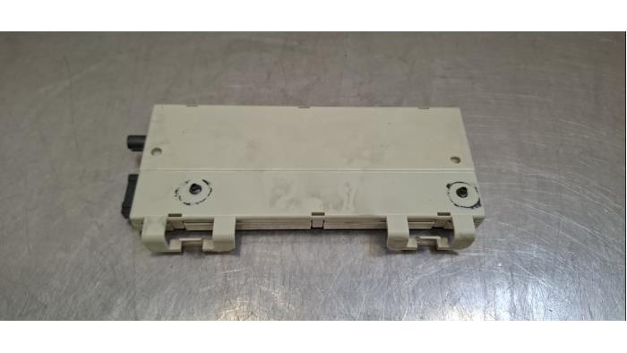 Antenne amplificateur BMW X6