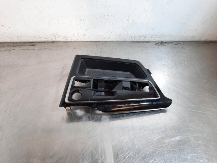 Console centrale Peugeot 5008