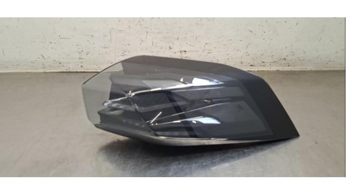 Feu arrière droit Peugeot 2008