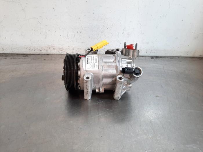 Pompe clim Peugeot 5008