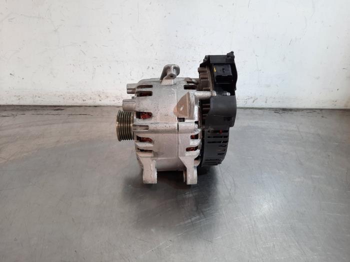 Dynamo Peugeot 408