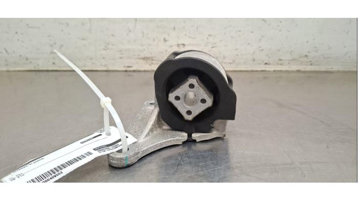 Support moteur MG Marvel R