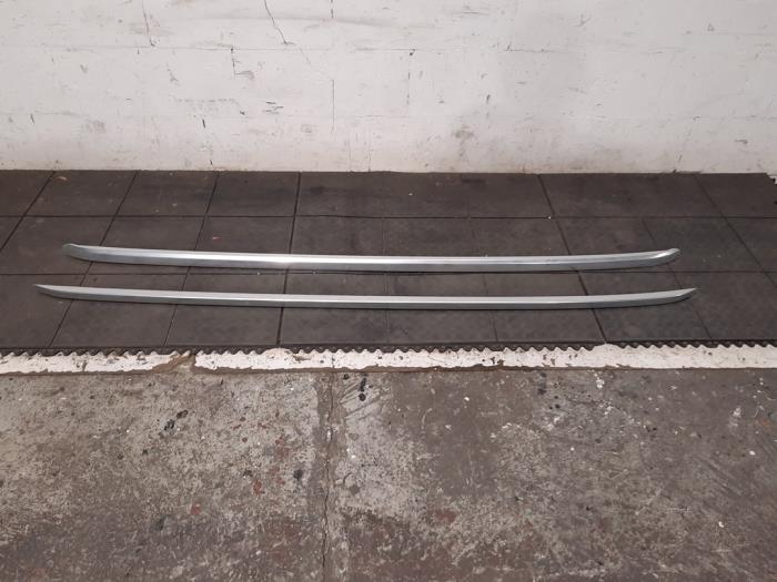 Kit rails de toit Peugeot 5008