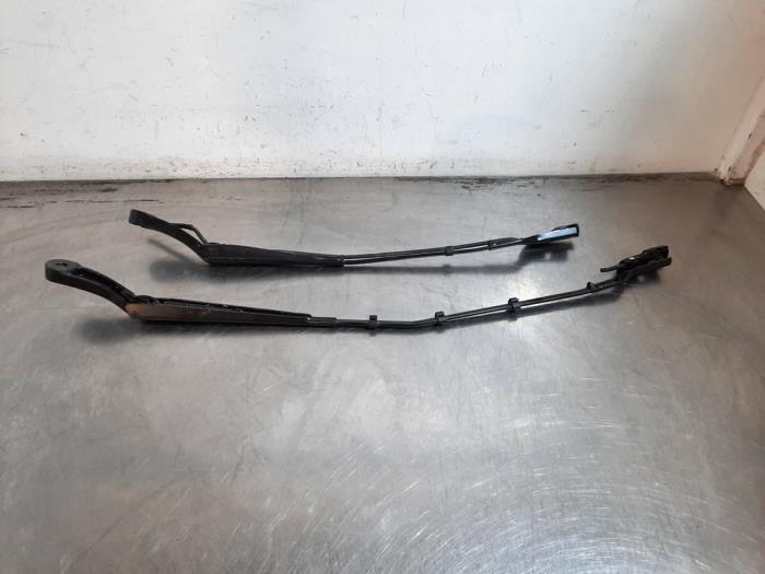 Bras essuie-glace avant Peugeot 5008