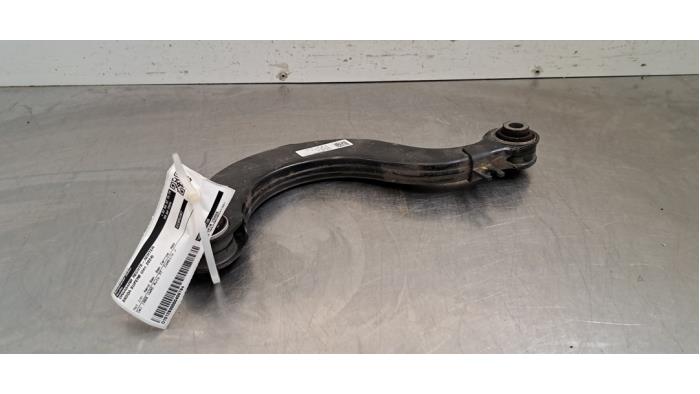 Bras de suspension arrière droit Skoda Superb