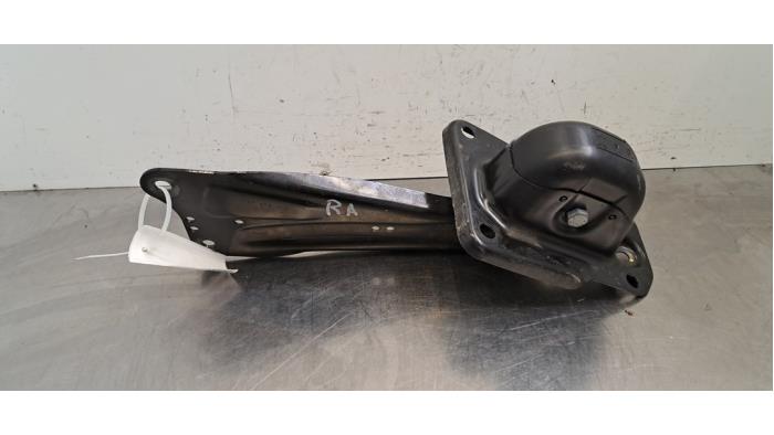Bras de suspension arrière droit Skoda Superb