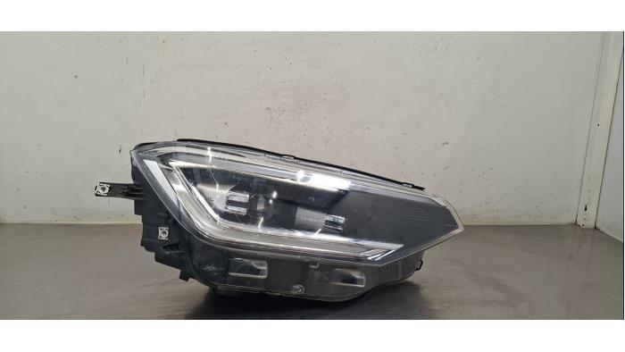 Phare droit Volkswagen Taigo