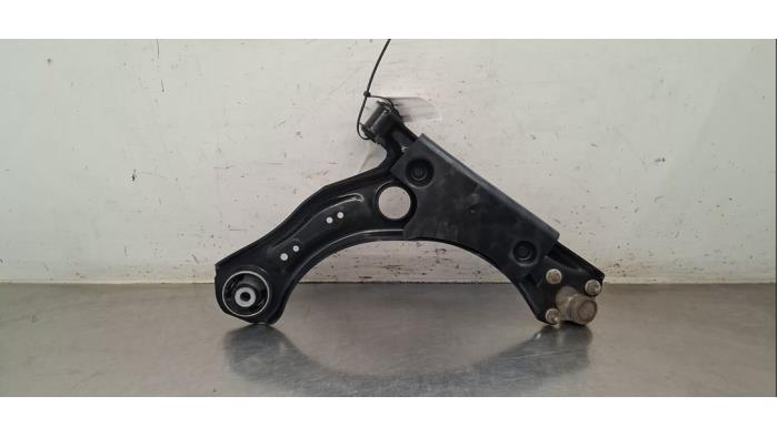 Bras de suspension avant gauche Volkswagen Taigo
