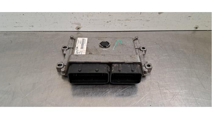 Ordinateur gestion moteur Peugeot 208