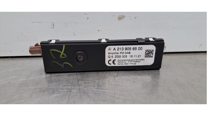 Antenne amplificateur Mercedes GLB-Klasse