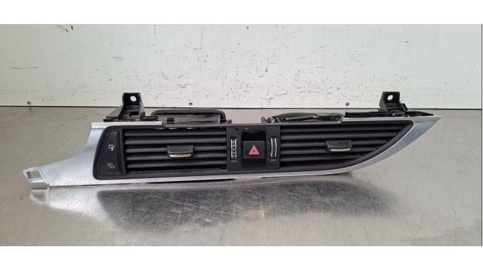 Grille aération tableau de bord Audi A6