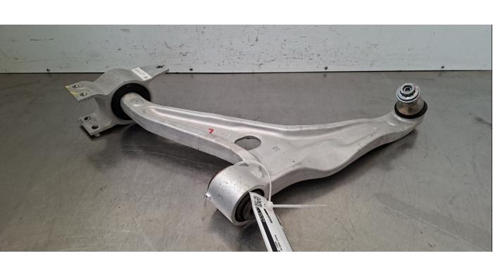 Bras de suspension avant gauche Mercedes GLB-Klasse