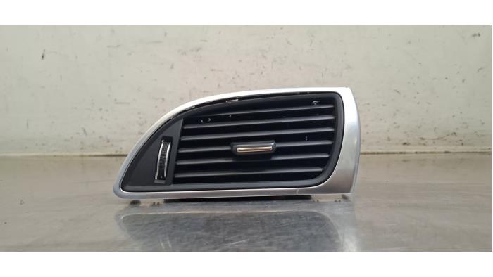 Grille aération tableau de bord Audi A6