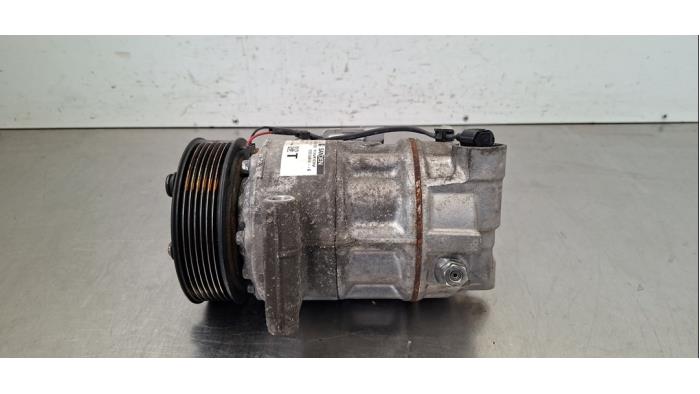 Pompe clim Renault Kangoo