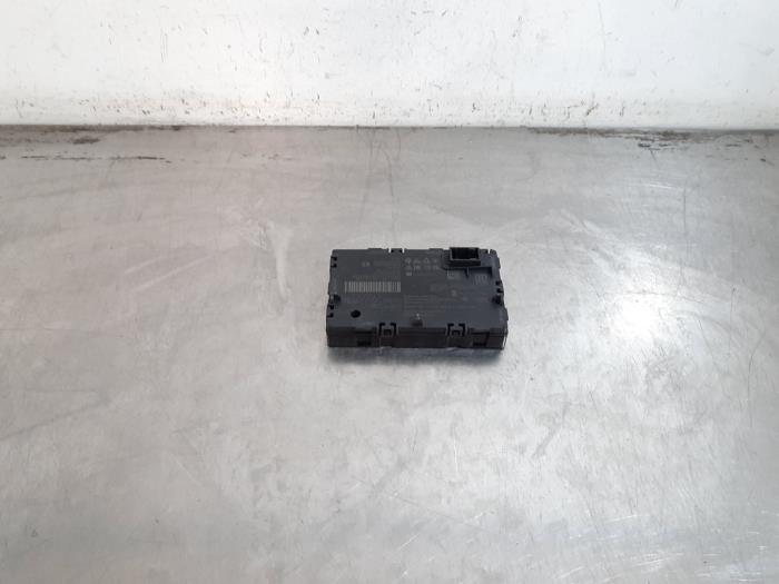 Chargeur sans fil Peugeot 408