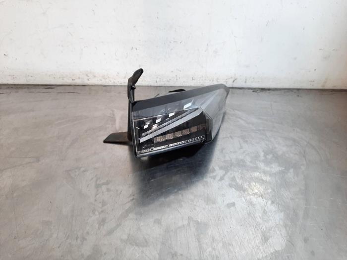 Feu arrière droit Peugeot 408