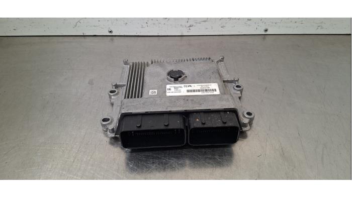 Ordinateur gestion moteur Peugeot 208