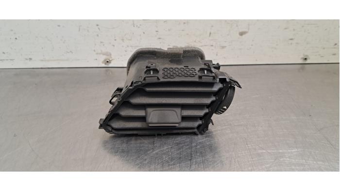 Grille aération tableau de bord Ford Fiesta