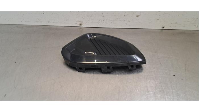 Plaque de protection feu antibrouillard gauche Ford Fiesta