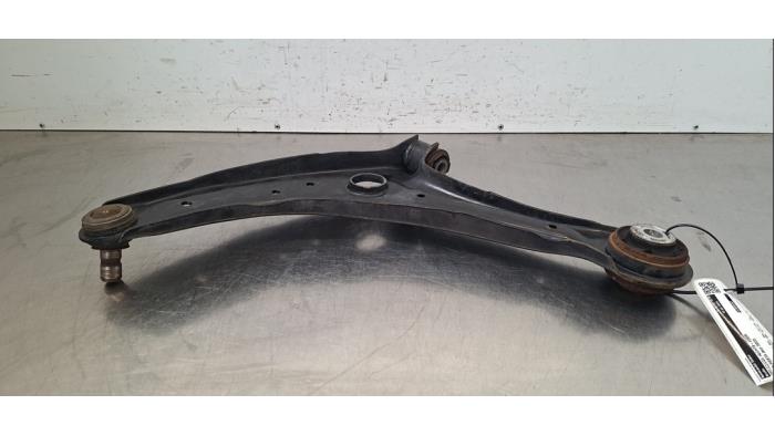Bras de suspension avant droit Ford Fiesta