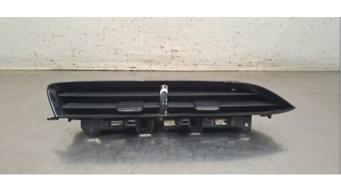 Grille aération tableau de bord Opel Corsa