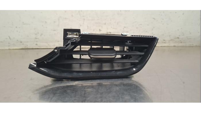 Grille aération tableau de bord Opel Corsa
