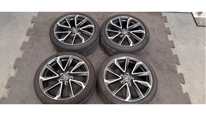 Kit jantes + pneumatiques Toyota Corolla