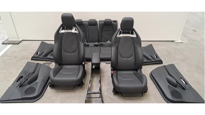 Kit revêtement (complet) Toyota Corolla