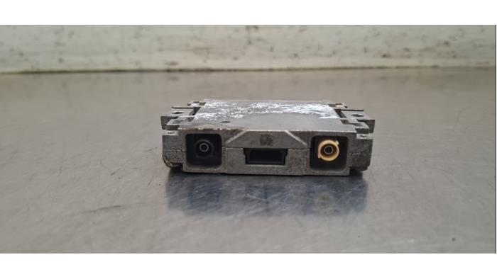 Antenne amplificateur Porsche Macan