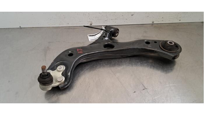 Bras de suspension avant gauche Toyota Corolla