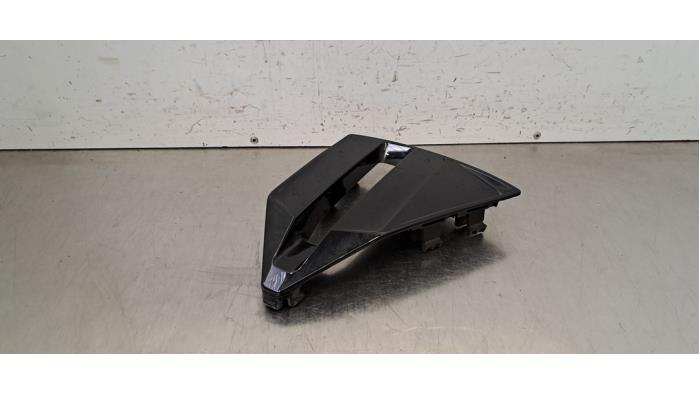 Enjoliveur Polestar 4