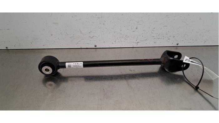 Bras de suspension arrière droit Tesla Model 3