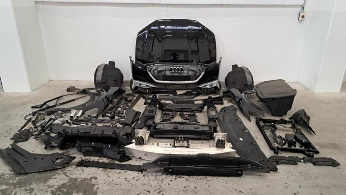 Partie avant complète Audi E-Tron