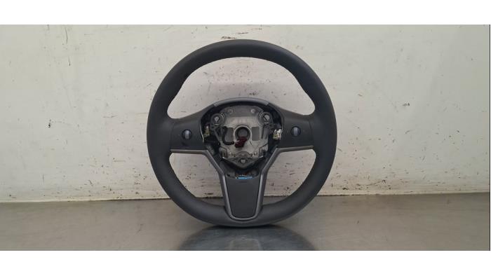 Volant Tesla Model 3