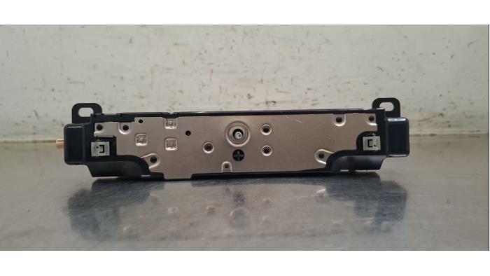 Antenne amplificateur Tesla Model 3