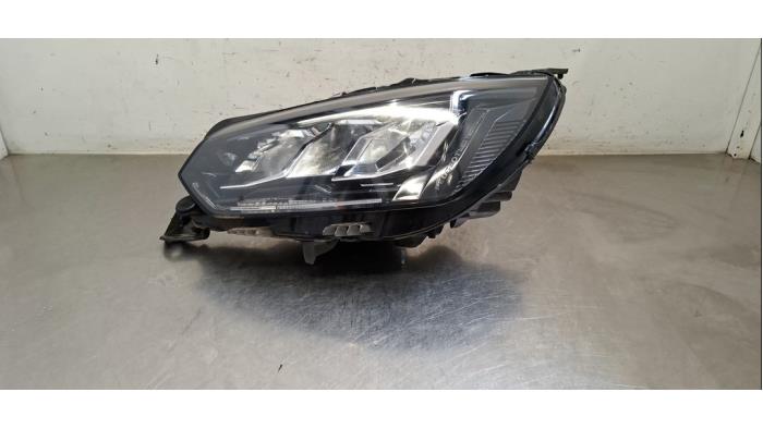 Phare gauche Peugeot 208