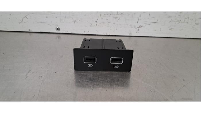 Connexion USB Renault Trafic