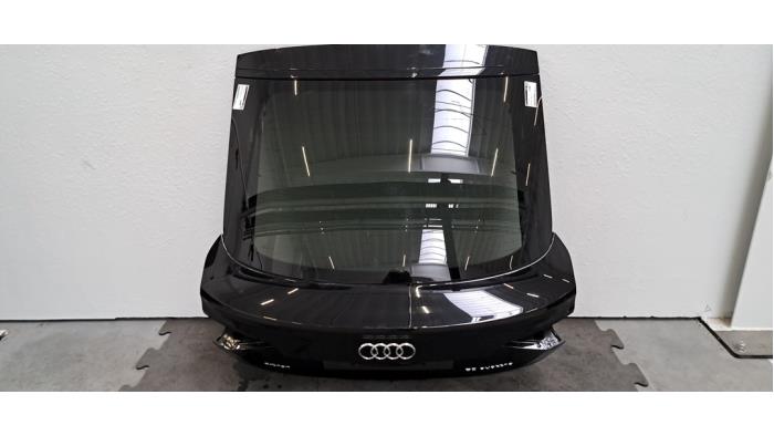 Hayon Audi E-Tron